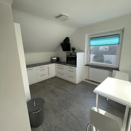 Wunderschoene Ferienwohnung, Auch Fuer Langzeitmietung Fuer Monteure Optimal Apartment